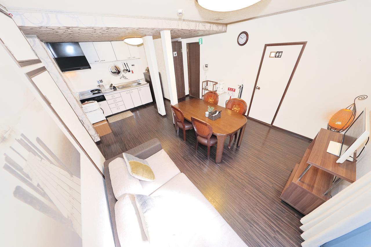 M&W House Hotel Osaka Bagian luar foto