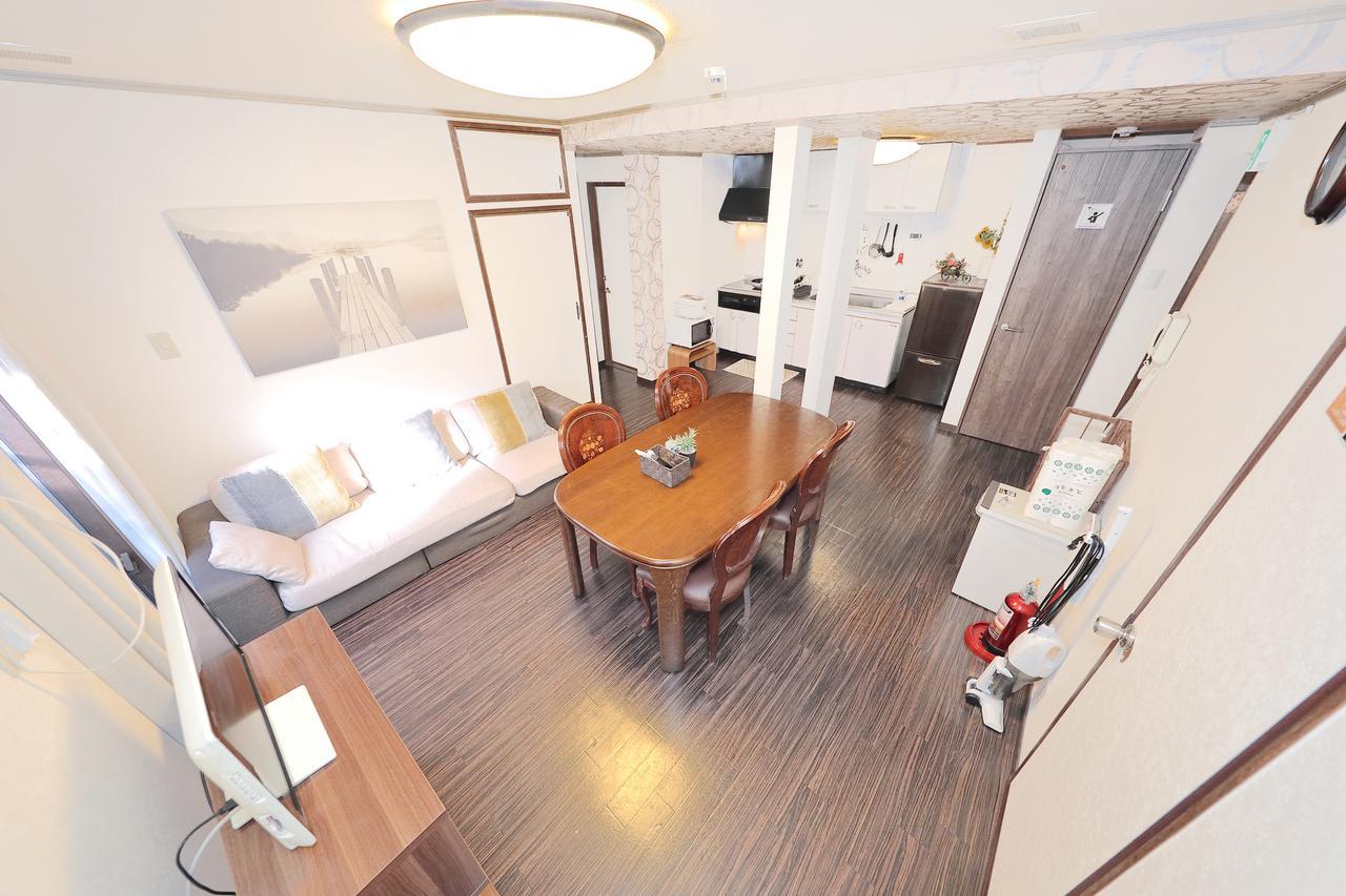 M&W House Hotel Osaka Bagian luar foto